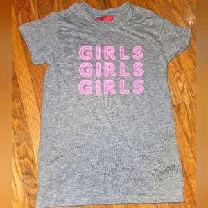 NEW Girls Girls Girls size Small women's short sleeve gray t-shirt with pink